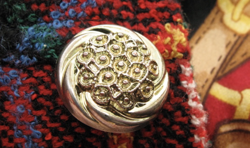 button-detail1