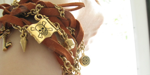 gold-leather-charm-bracelet