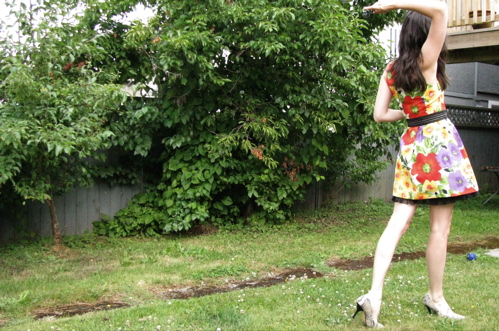 floral-dress-back floral-dress-back