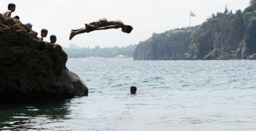 kids-swim-antalya-turkey