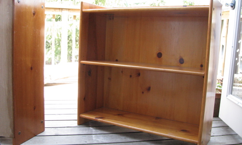 bookshelf-before