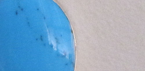 blue-pendant-close-up