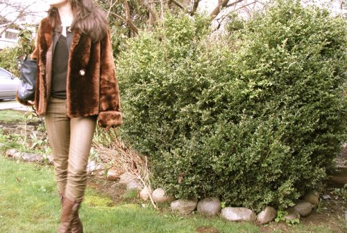 vintage-faux-fur-coat
