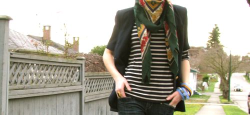 navy-short-sleeve-blazer