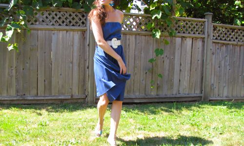 blue-vintage-pleated-dress blue-vintage-pleated-dress